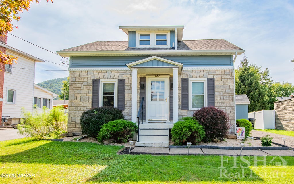 Photo of 704 FAIRMONT AVENUE, Williamsport, PA 17702 (MLS # WB-104770)