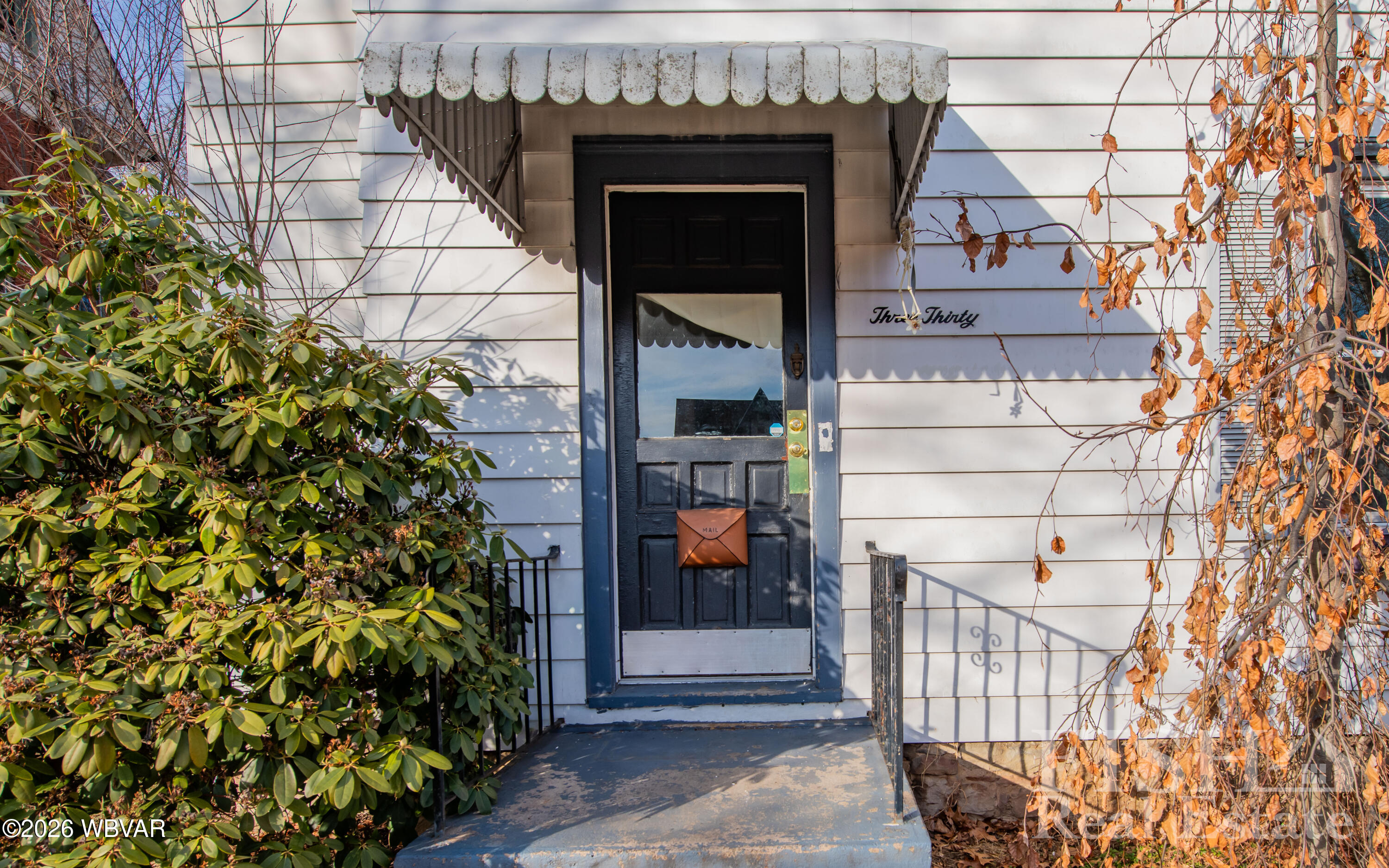 Properties 5 330 RURAL AVENUE