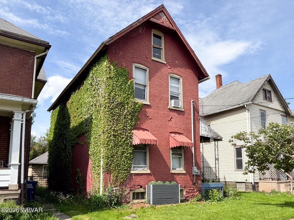 Photo of 816 PARK AVENUE, Williamsport, PA 17701 (MLS # WB-103927)
