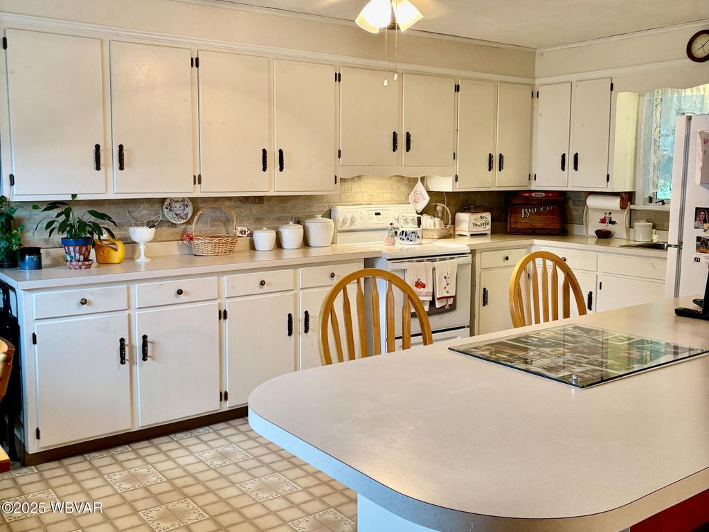Photo of 801 WELDON STREET, Montoursville, PA 17754 (MLS # WB-102589)