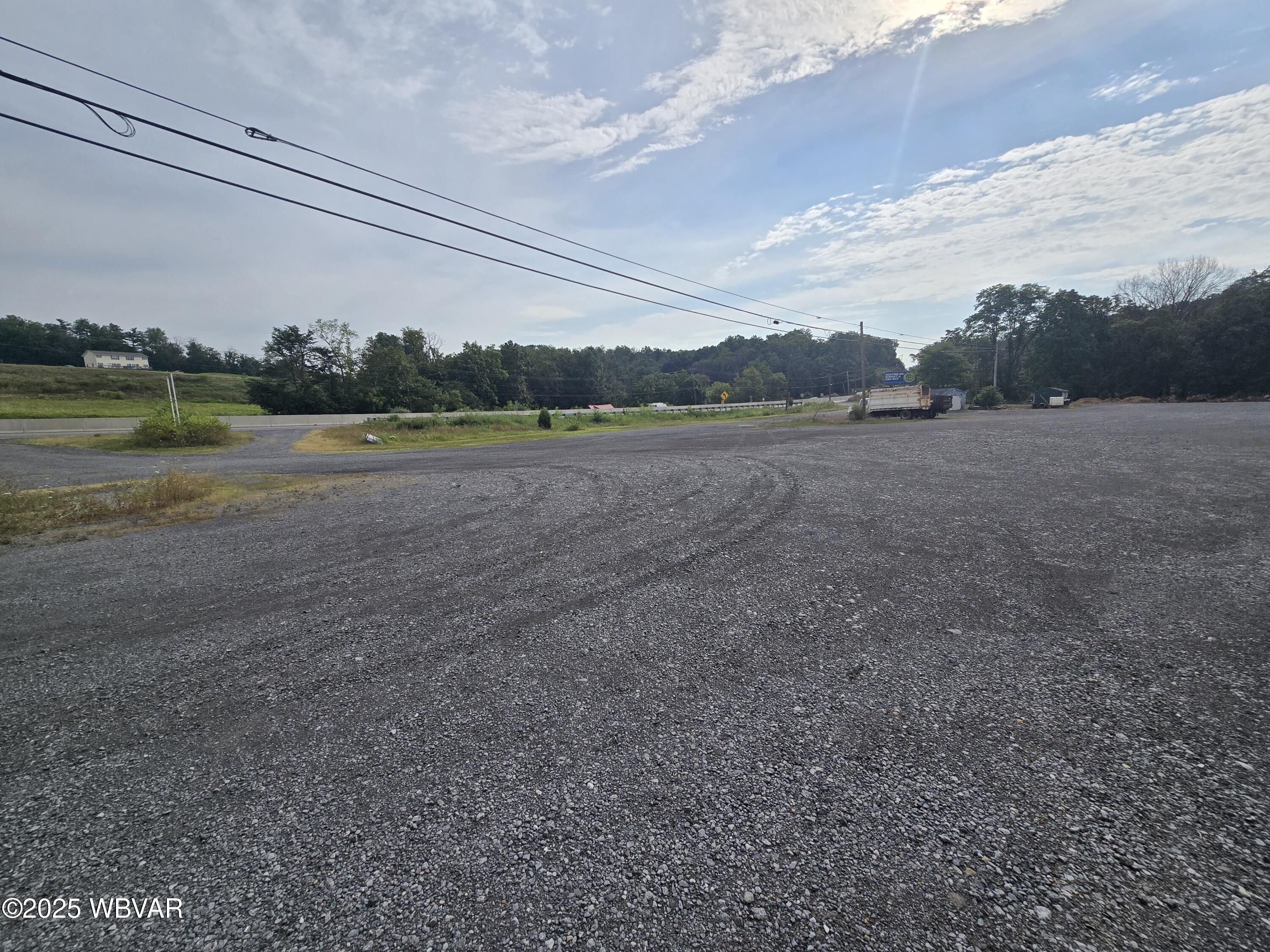 9043 N US-220 HIGHWAY