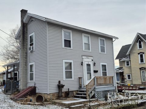 Realtor.com Bloomsburg Pa or Realtor in Bloomsburg 78 203 S CHESTNUT STREET Mill Hall PA 17751