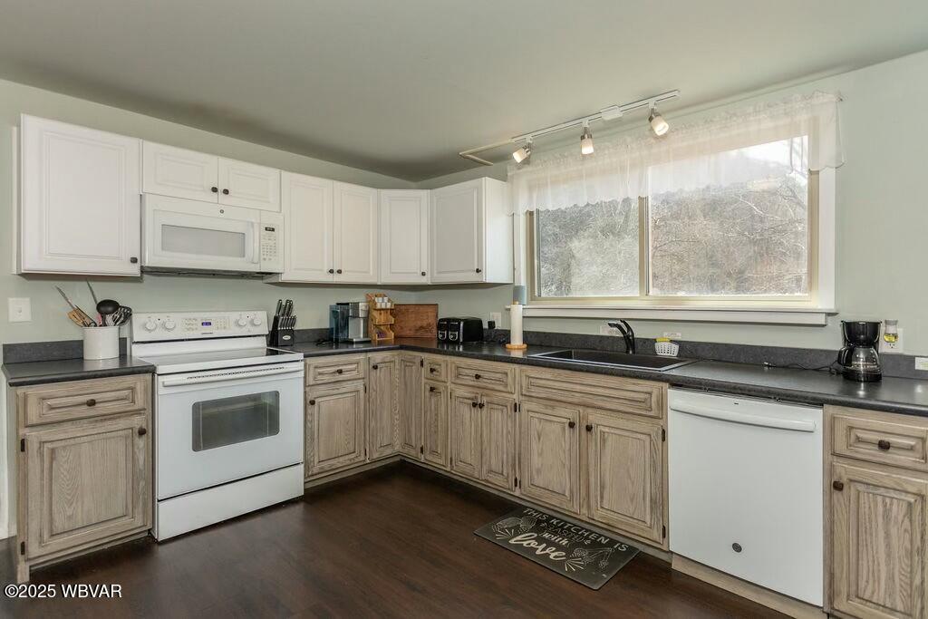 Waterville, Pennsylvania 17776, United States, 4 Bedrooms Bedrooms, ,3 BathroomsBathrooms,Residential,Active,97000