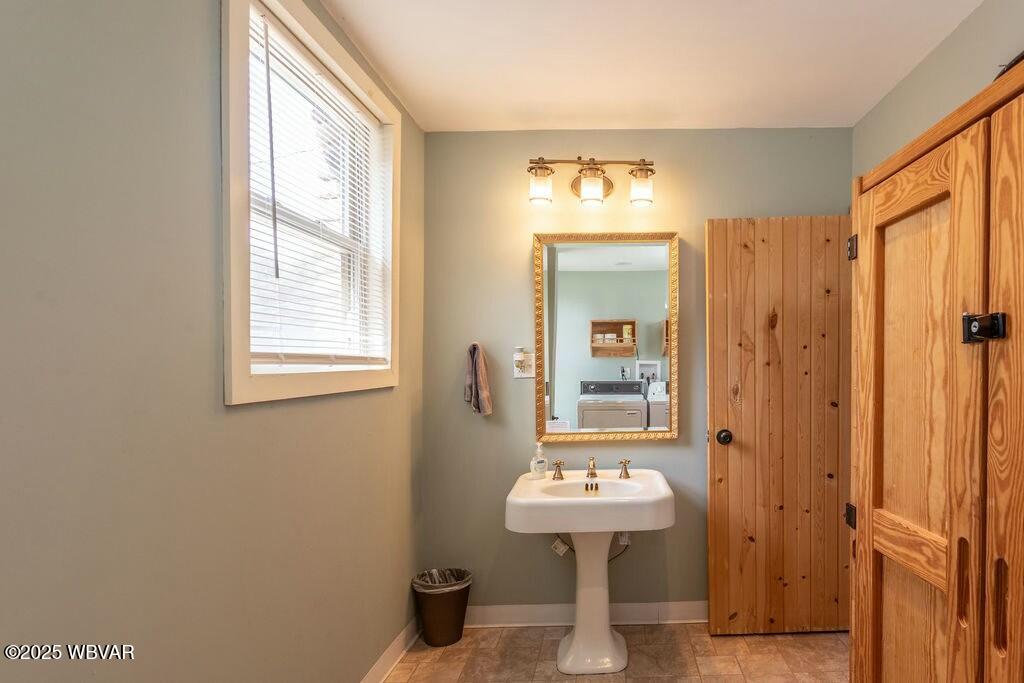 Waterville, Pennsylvania 17776, United States, 4 Bedrooms Bedrooms, ,3 BathroomsBathrooms,Residential,Active,97000