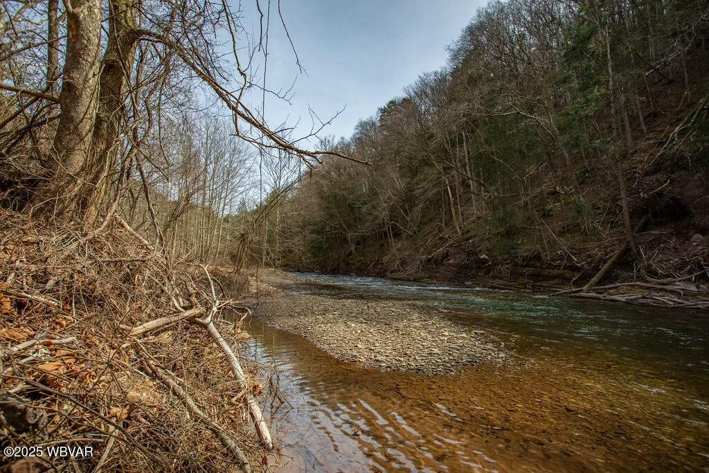 Waterville, Pennsylvania 17776, United States, 4 Bedrooms Bedrooms, ,3 BathroomsBathrooms,Residential,Active,97000