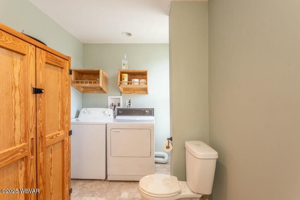 Waterville, Pennsylvania 17776, United States, 4 Bedrooms Bedrooms, ,3 BathroomsBathrooms,Residential,Active,97000