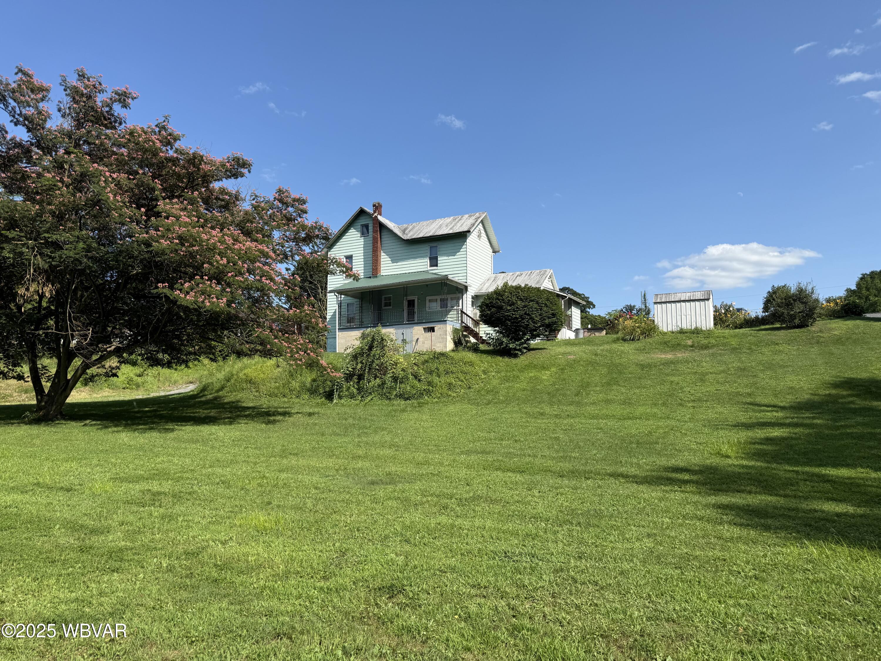 3985 RIVER ROAD