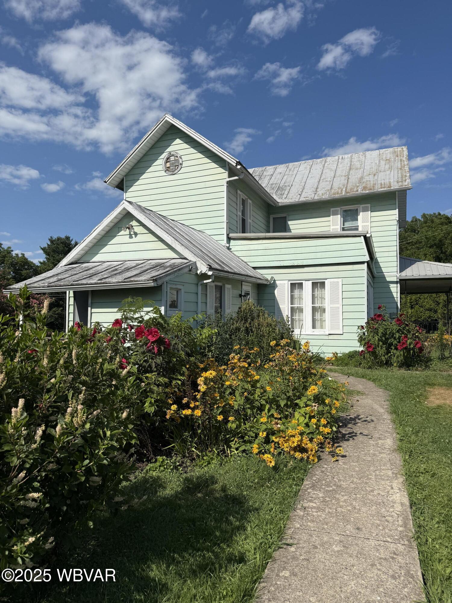 3985 RIVER ROAD