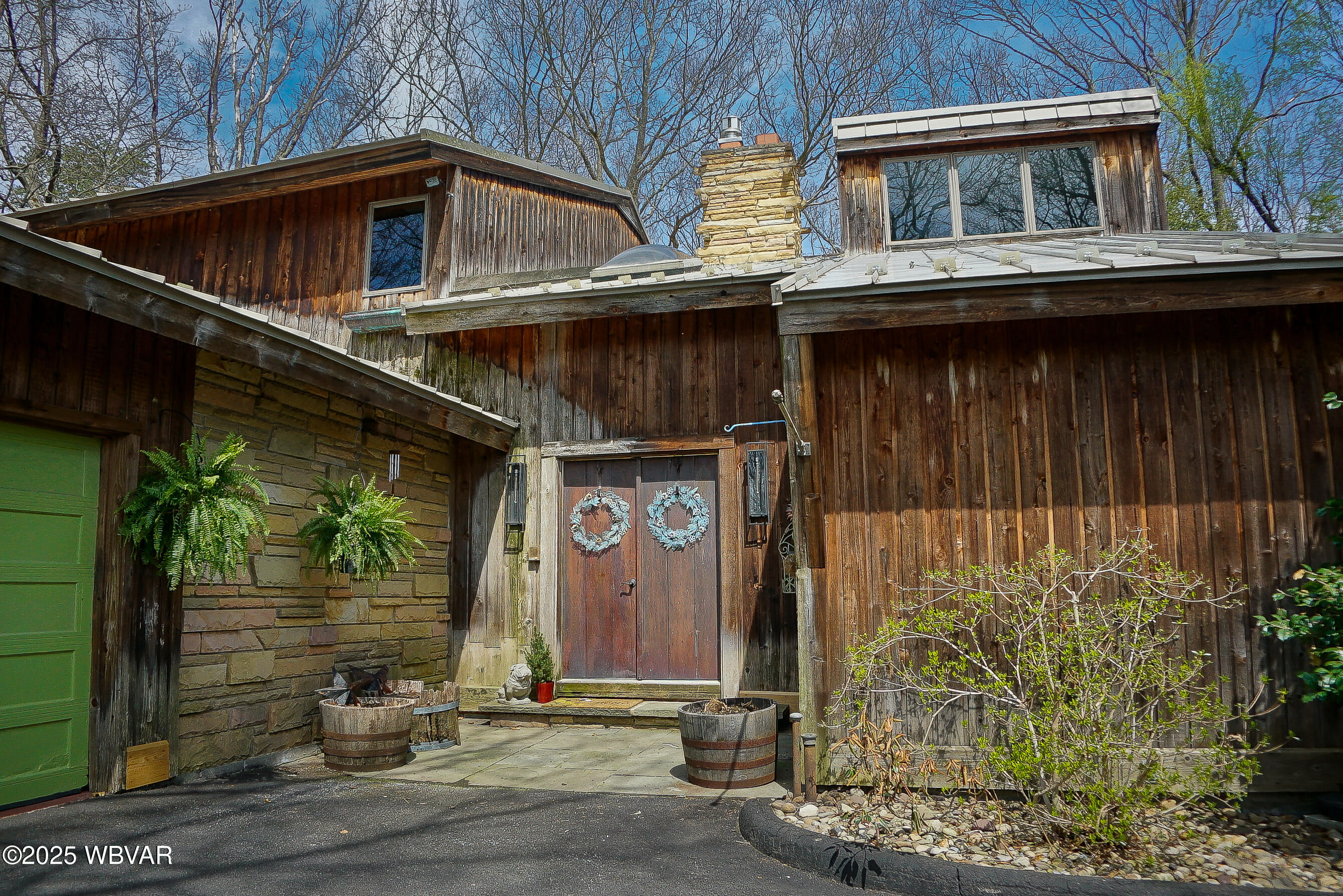 11 SPRUCE DRIVE
