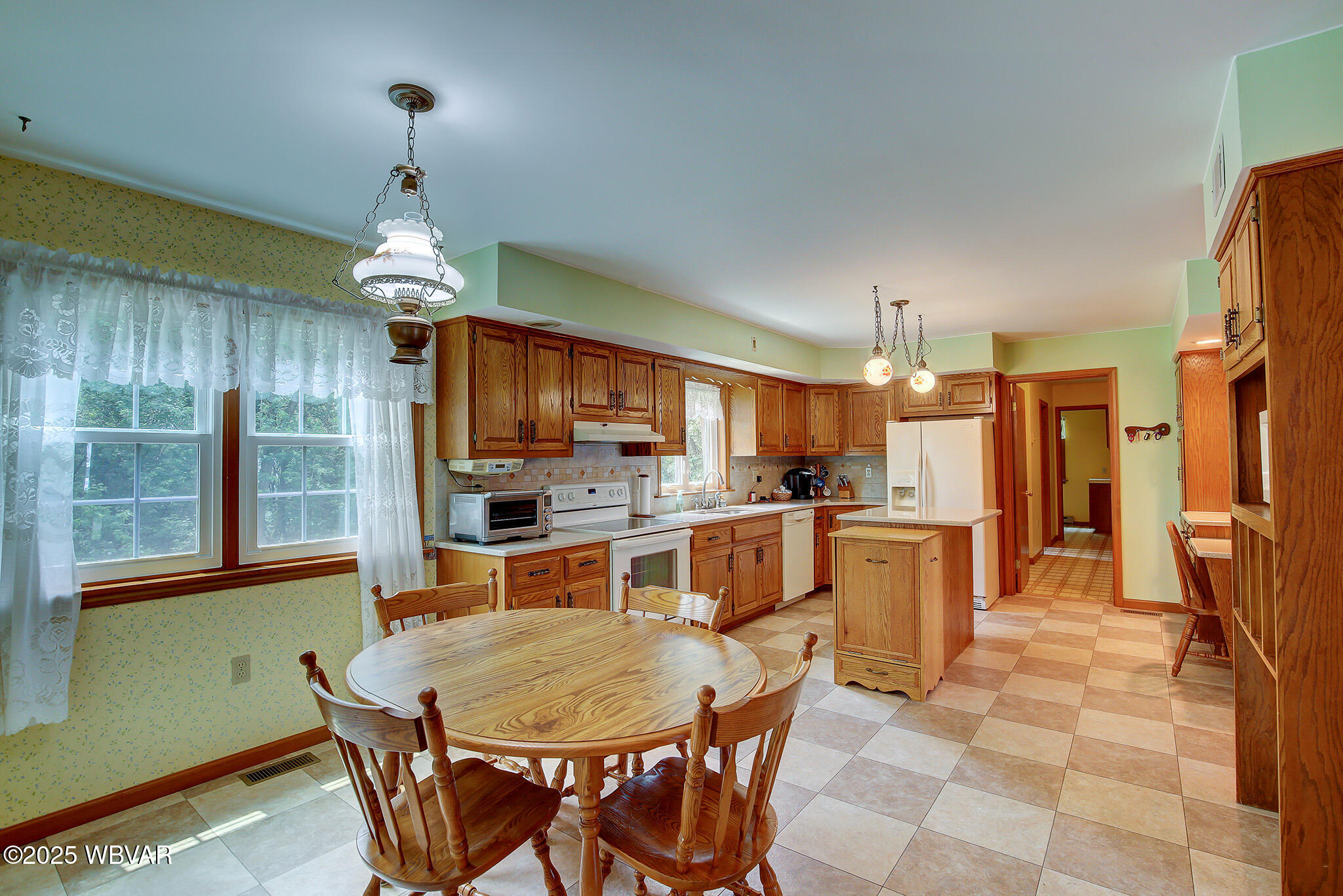 Williamsport, Pennsylvania 17701, United States, 4 Bedrooms Bedrooms, ,3 BathroomsBathrooms,Residential,Contingent,162261