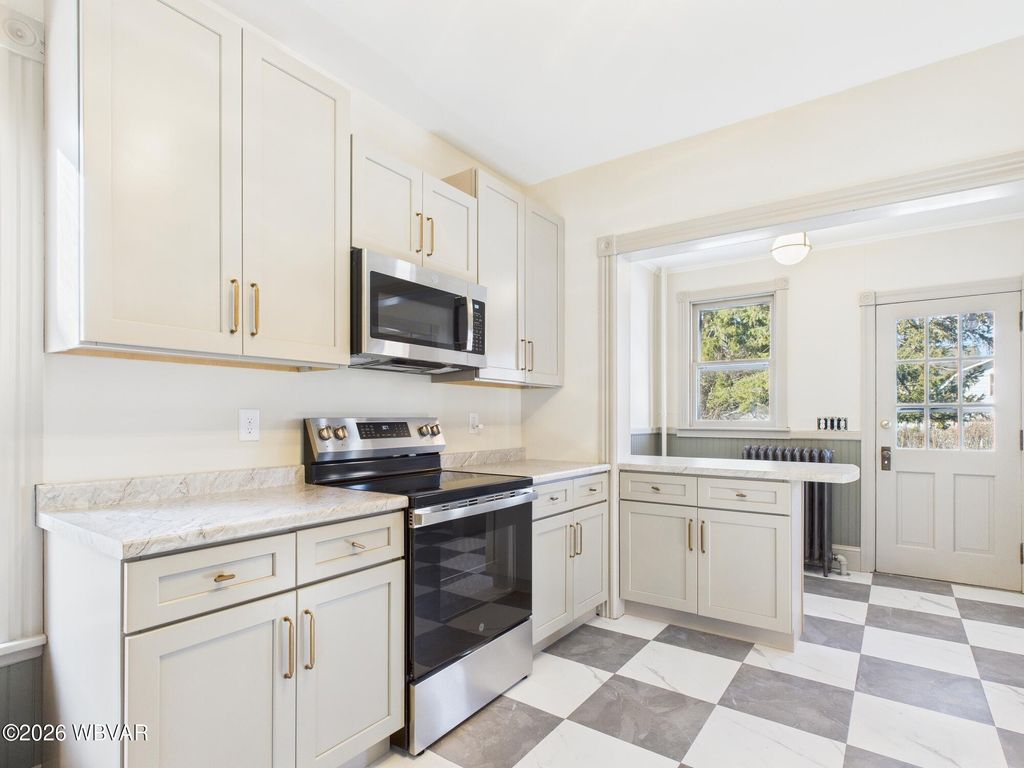 Photo of 408 HAWTHORNE AVENUE, Williamsport, PA 17701 (MLS # WB-103254)