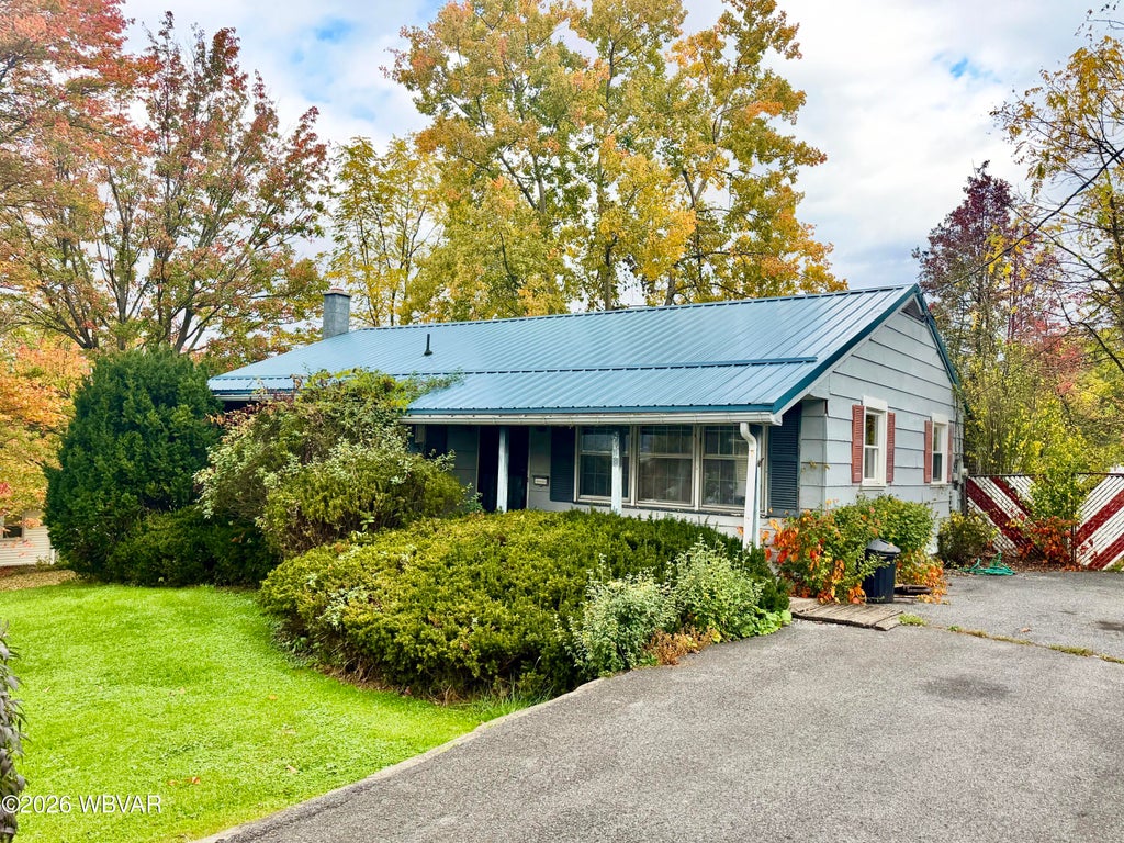 Photo of 1 COLLEGEWOOD AVENUE, Lock Haven, PA 17745 (MLS # WB-105053)