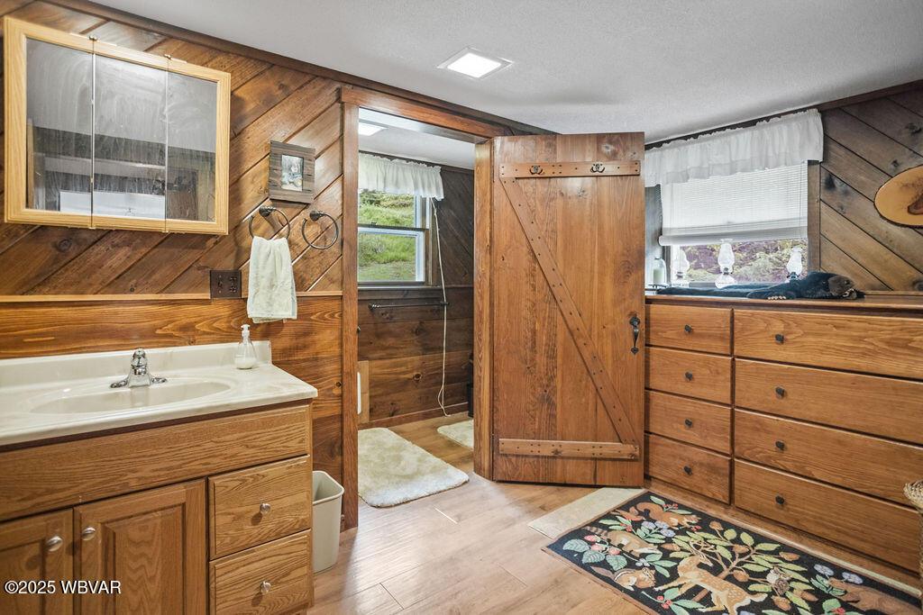 Forksville, Pennsylvania 18616, United States, 3 Bedrooms Bedrooms, ,3 BathroomsBathrooms,Residential,Pending,201362