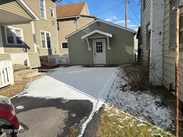 Properties 3 1002 HURON AVENUE