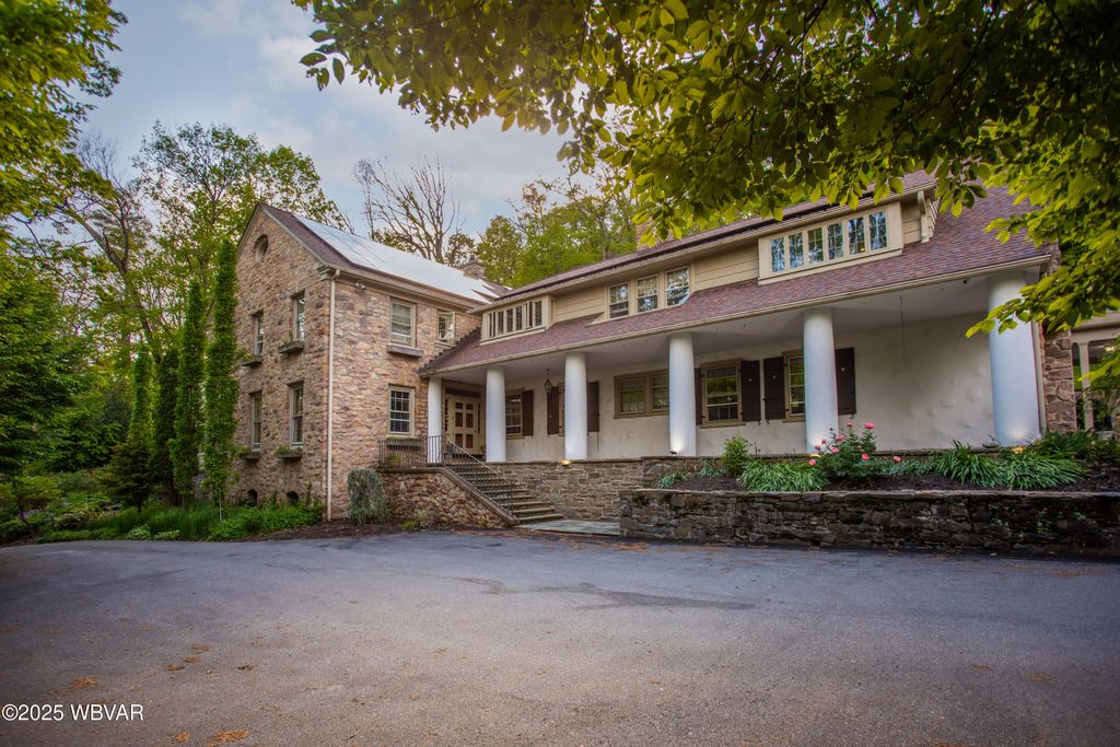 Photo of 860 VALLAMONT DRIVE, Williamsport, PA 17701 (MLS # WB-101855)