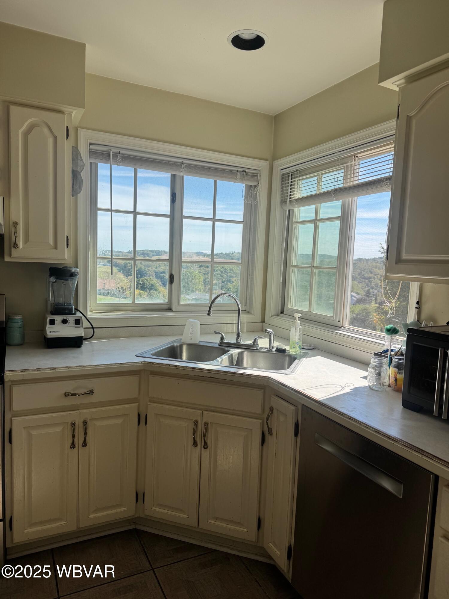 Montoursville, Pennsylvania 17754, United States, 4 Bedrooms Bedrooms, ,3 BathroomsBathrooms,Residential,Active,157917