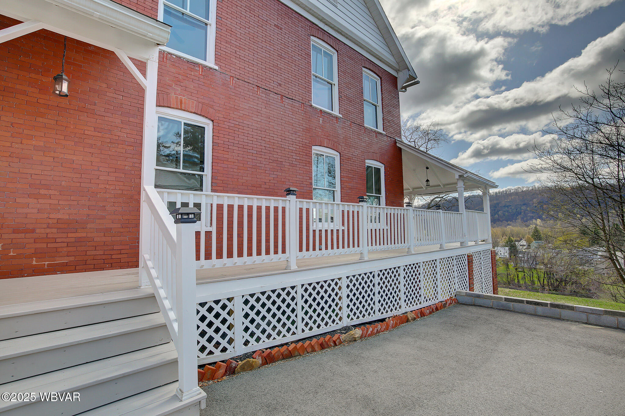 Montgomery, Pennsylvania 17752, United States, 5 Bedrooms Bedrooms, ,3 BathroomsBathrooms,Residential,Active,108512