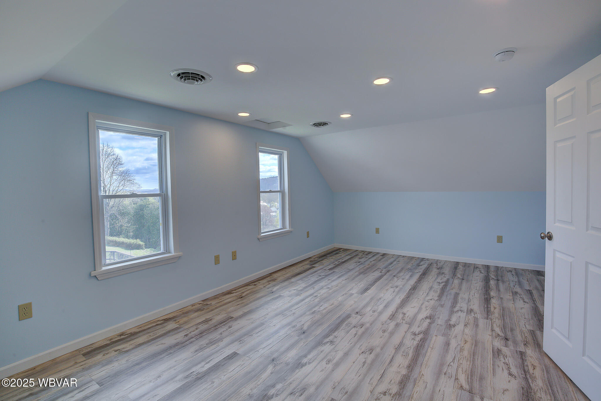 Montgomery, Pennsylvania 17752, United States, 5 Bedrooms Bedrooms, ,3 BathroomsBathrooms,Residential,Active,108512