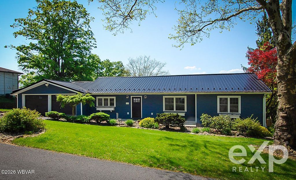 Photo of 46 FAIRVIEW AVENUE, Williamsport, PA 17701 (MLS # WB-103925)