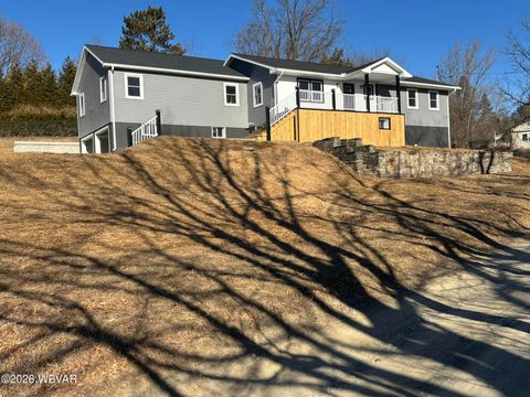 Properties 85 73 HILLCREST DRIVE Montoursville PA 17754