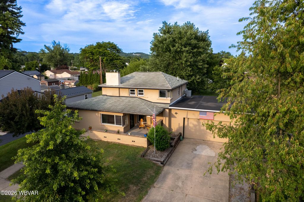 Photo of 1512 WARREN AVENUE, Williamsport, PA 17701 (MLS # WB-104473)