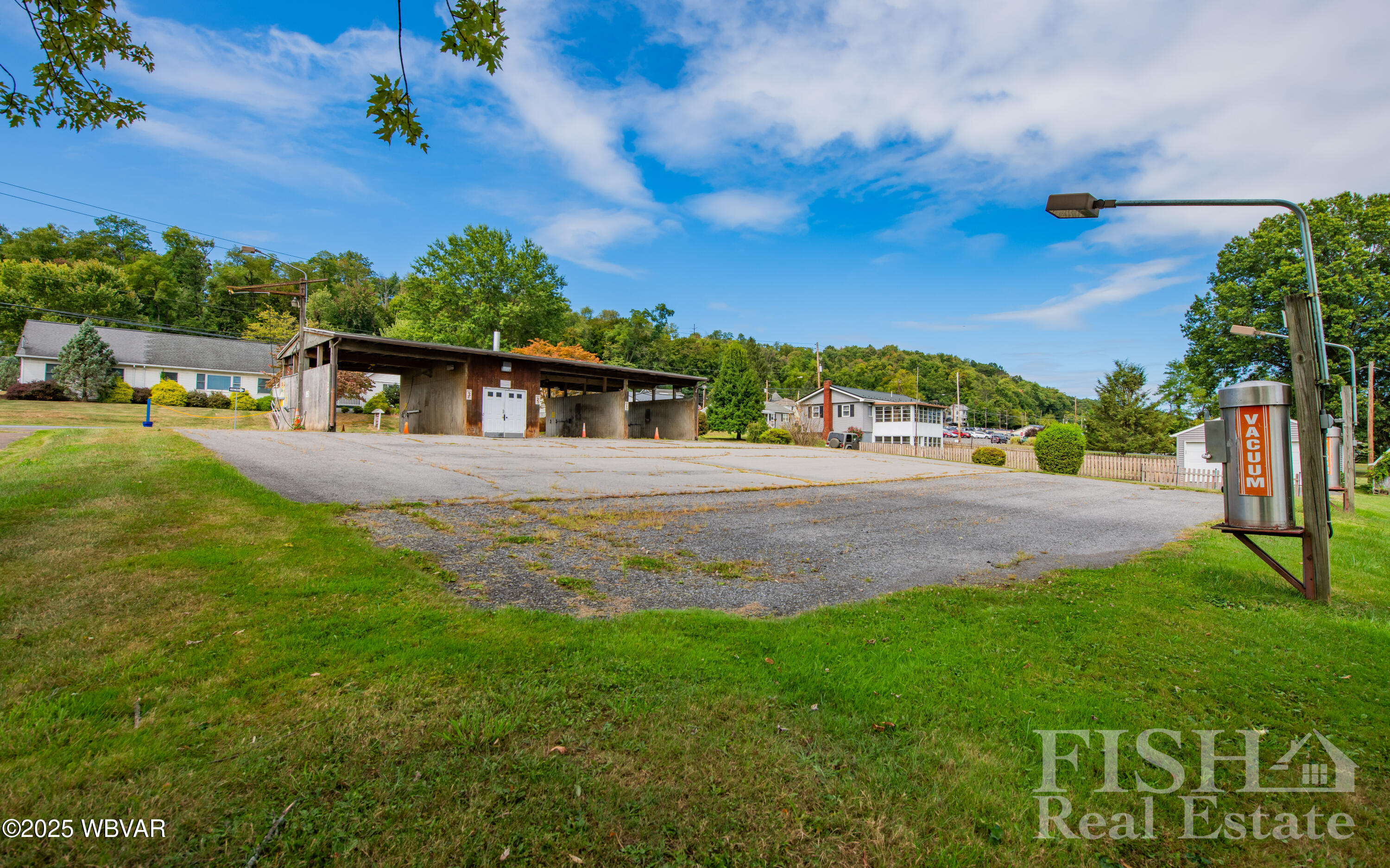 Properties 5 860 WATER STREET