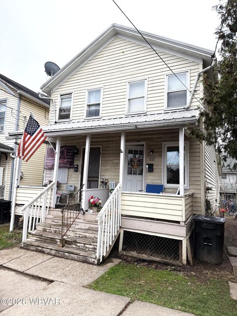 809-811 CENTER STREET Williamsport PA 17701