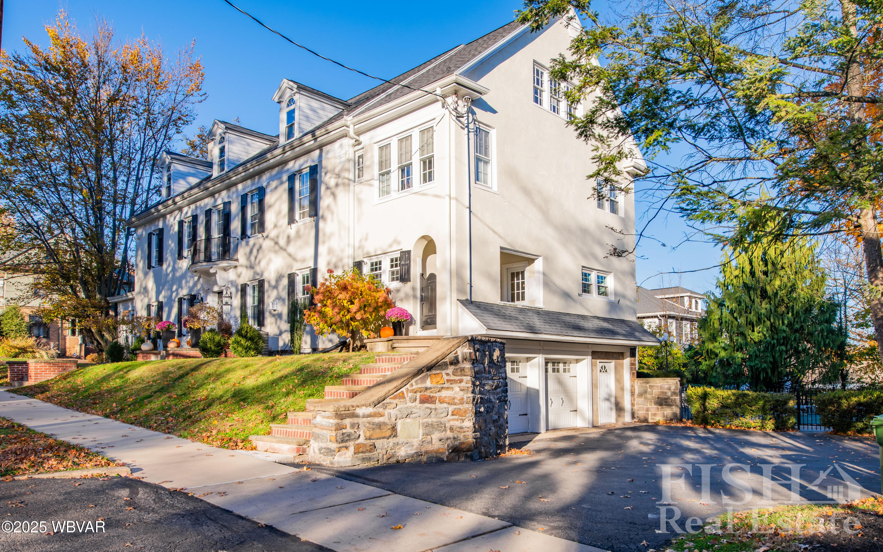 Properties 5 1024 FIRST AVENUE