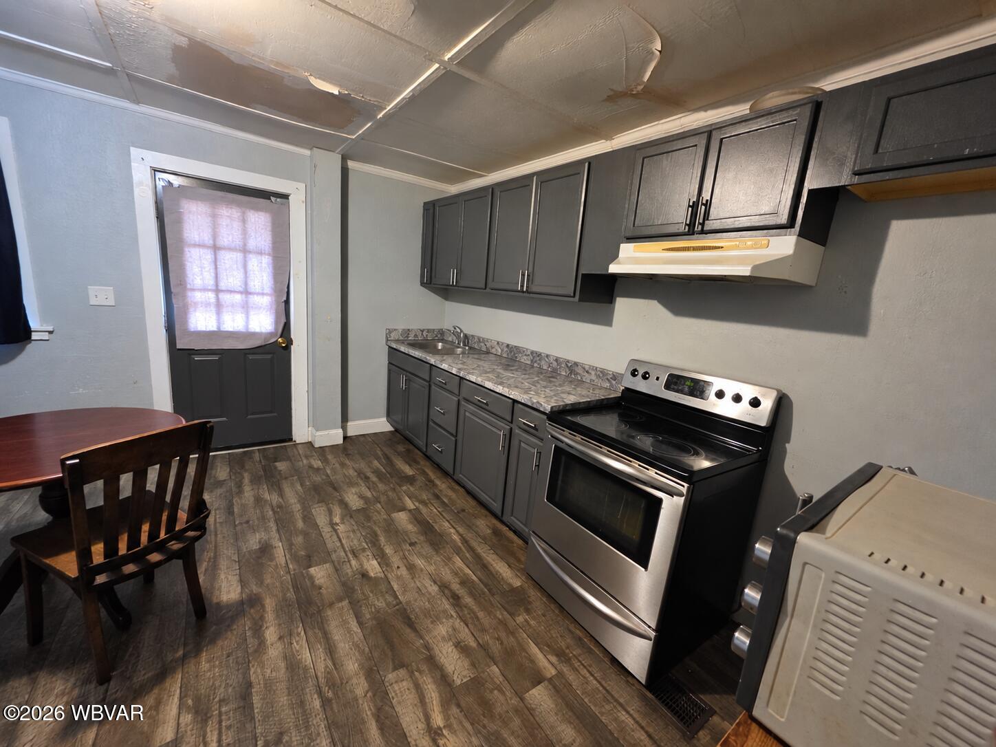 705 2nd street