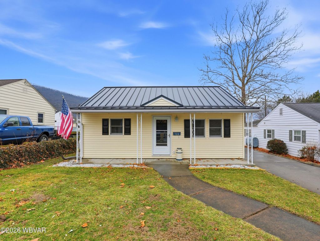 Photo of 522 GRANDVIEW PLACE, Williamsport, PA 17702 (MLS # WB-103390)