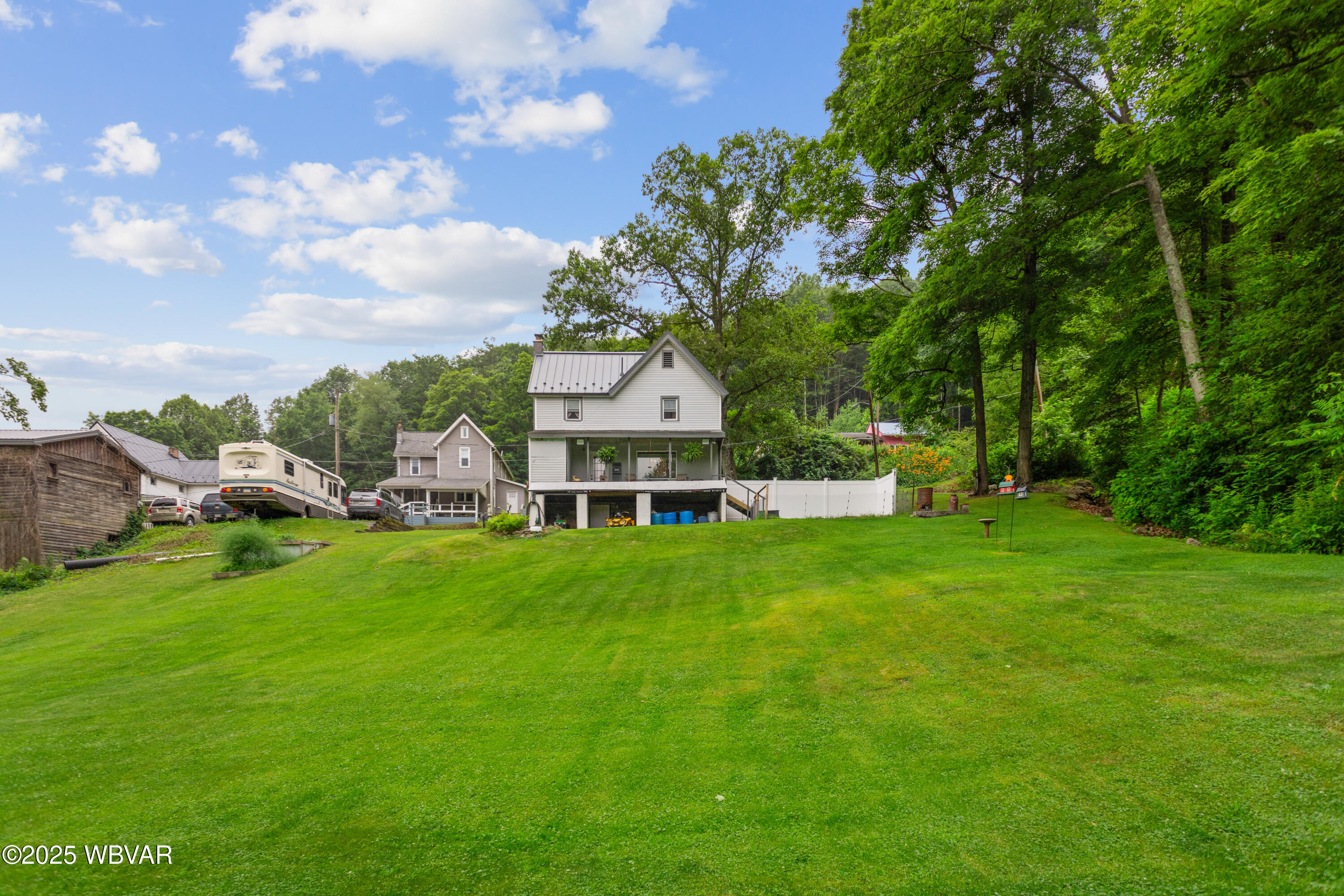 Roaring Branch, Pennsylvania 17765, United States, 2 Bedrooms Bedrooms, ,1 BathroomBathrooms,Residential,Active,197451