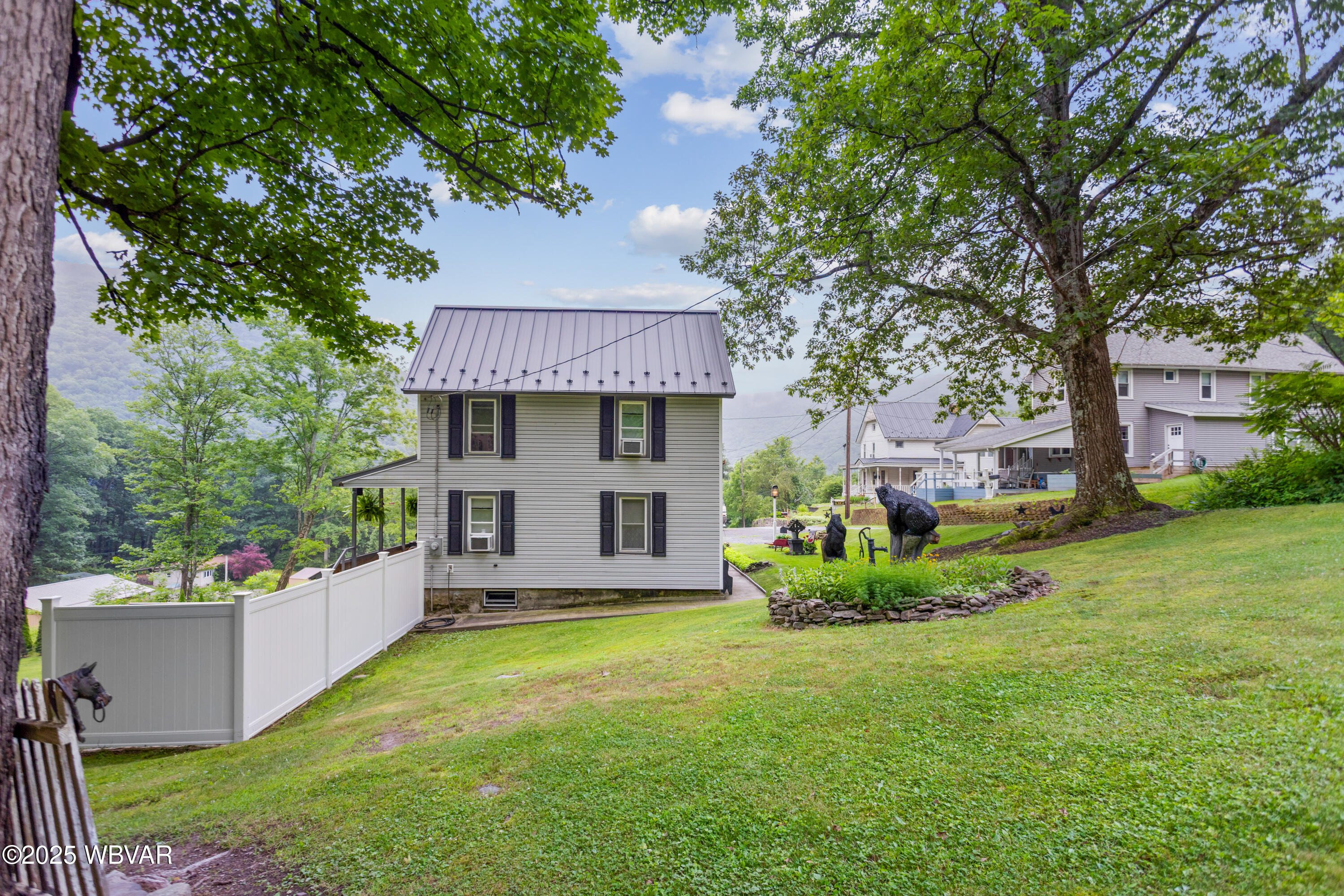 Roaring Branch, Pennsylvania 17765, United States, 2 Bedrooms Bedrooms, ,1 BathroomBathrooms,Residential,Active,197451