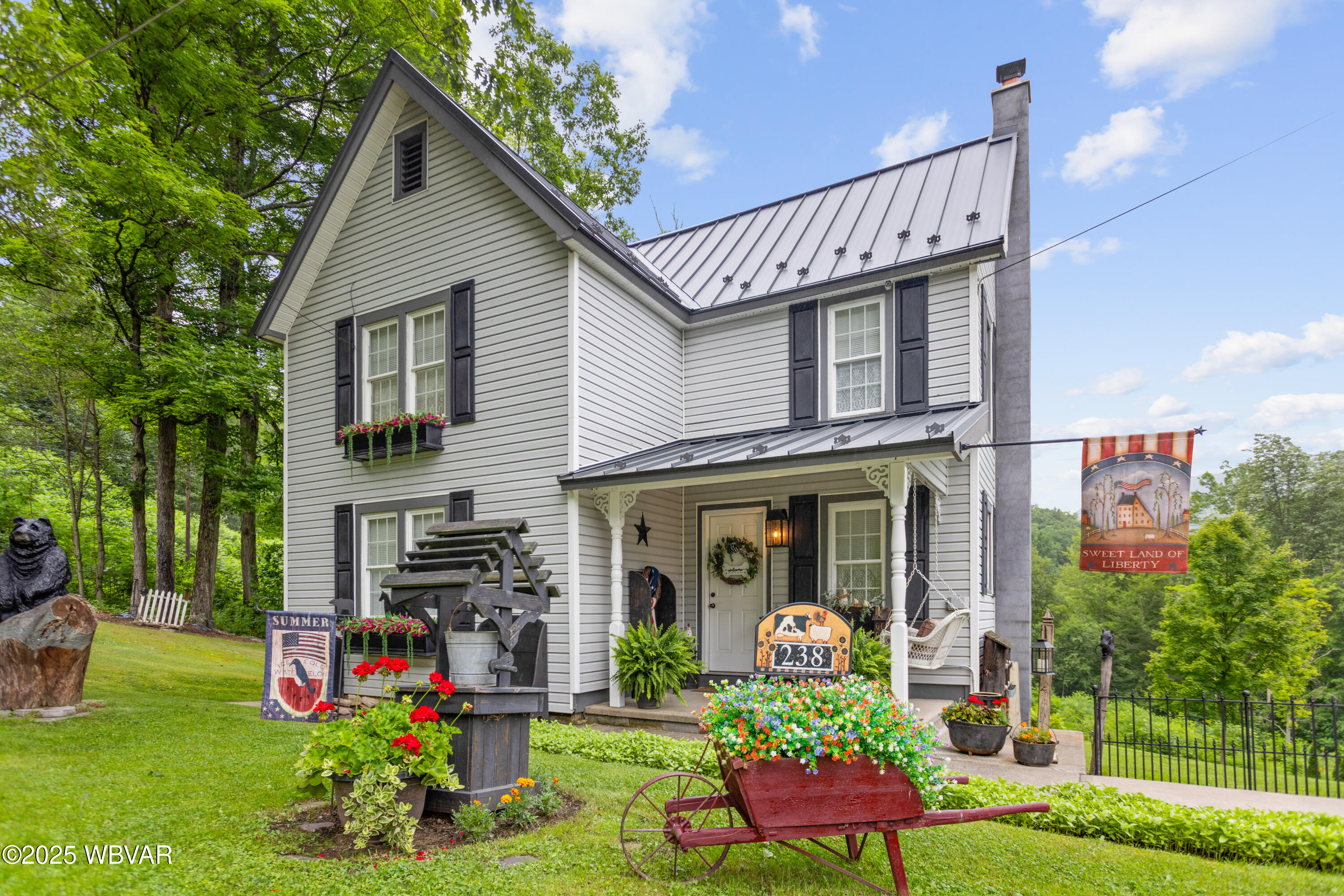 Roaring Branch, Pennsylvania 17765, United States, 2 Bedrooms Bedrooms, ,1 BathroomBathrooms,Residential,Active,197451