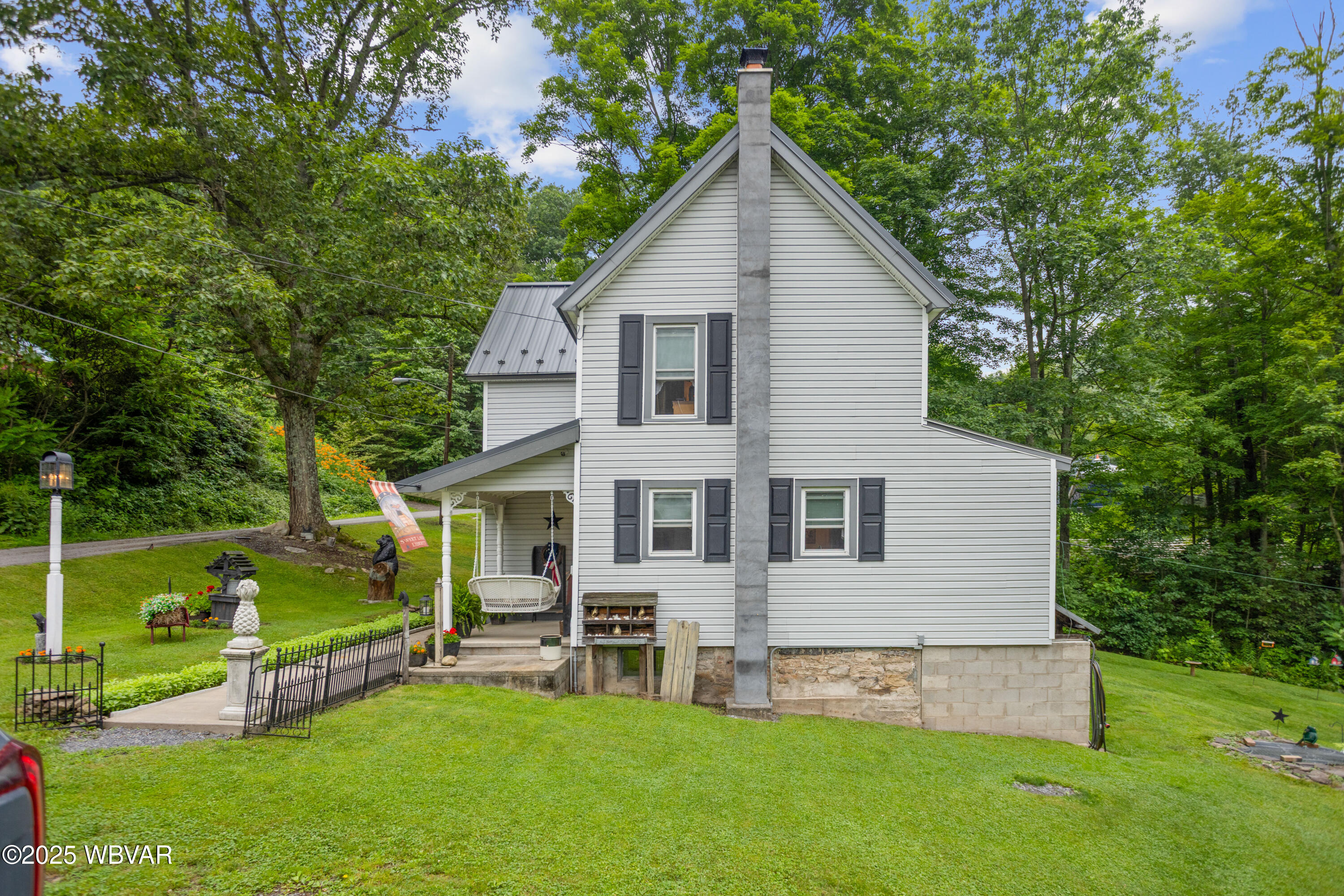 Roaring Branch, Pennsylvania 17765, United States, 2 Bedrooms Bedrooms, ,1 BathroomBathrooms,Residential,Active,197451