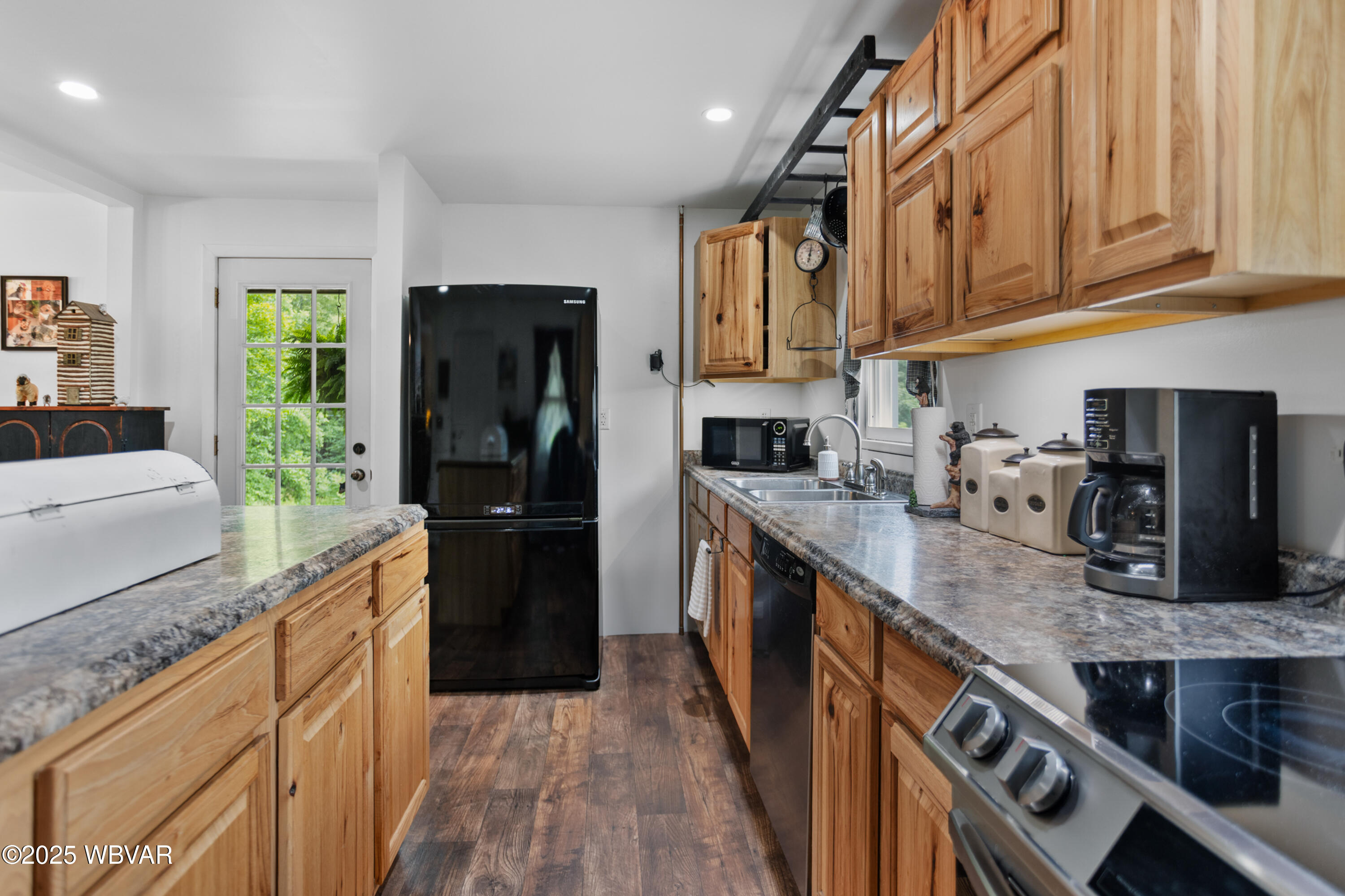 Roaring Branch, Pennsylvania 17765, United States, 2 Bedrooms Bedrooms, ,1 BathroomBathrooms,Residential,Active,197451