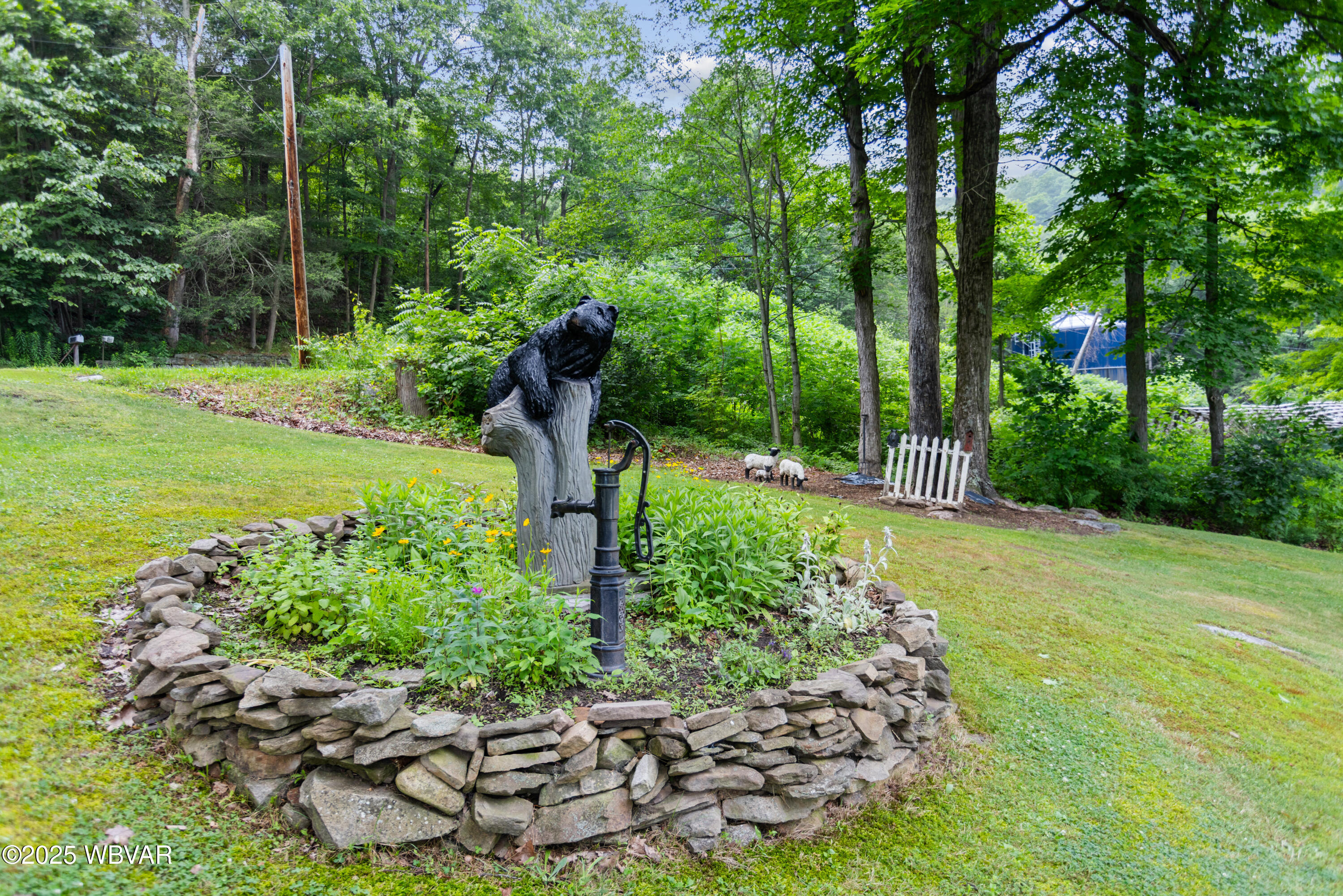 Roaring Branch, Pennsylvania 17765, United States, 2 Bedrooms Bedrooms, ,1 BathroomBathrooms,Residential,Active,197451