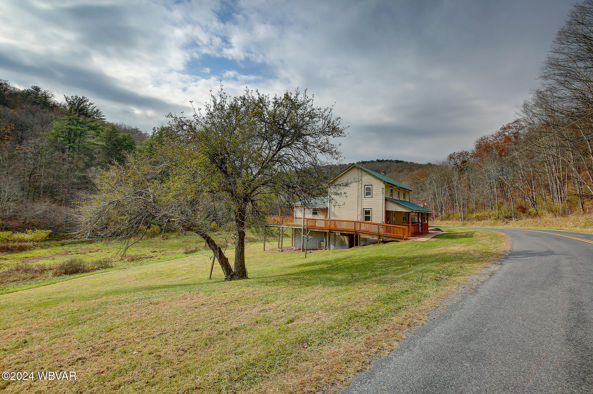 Cogan Station, Pennsylvania 17728, United States, 4 Bedrooms Bedrooms, ,2 BathroomsBathrooms,Residential,Contingent,34233