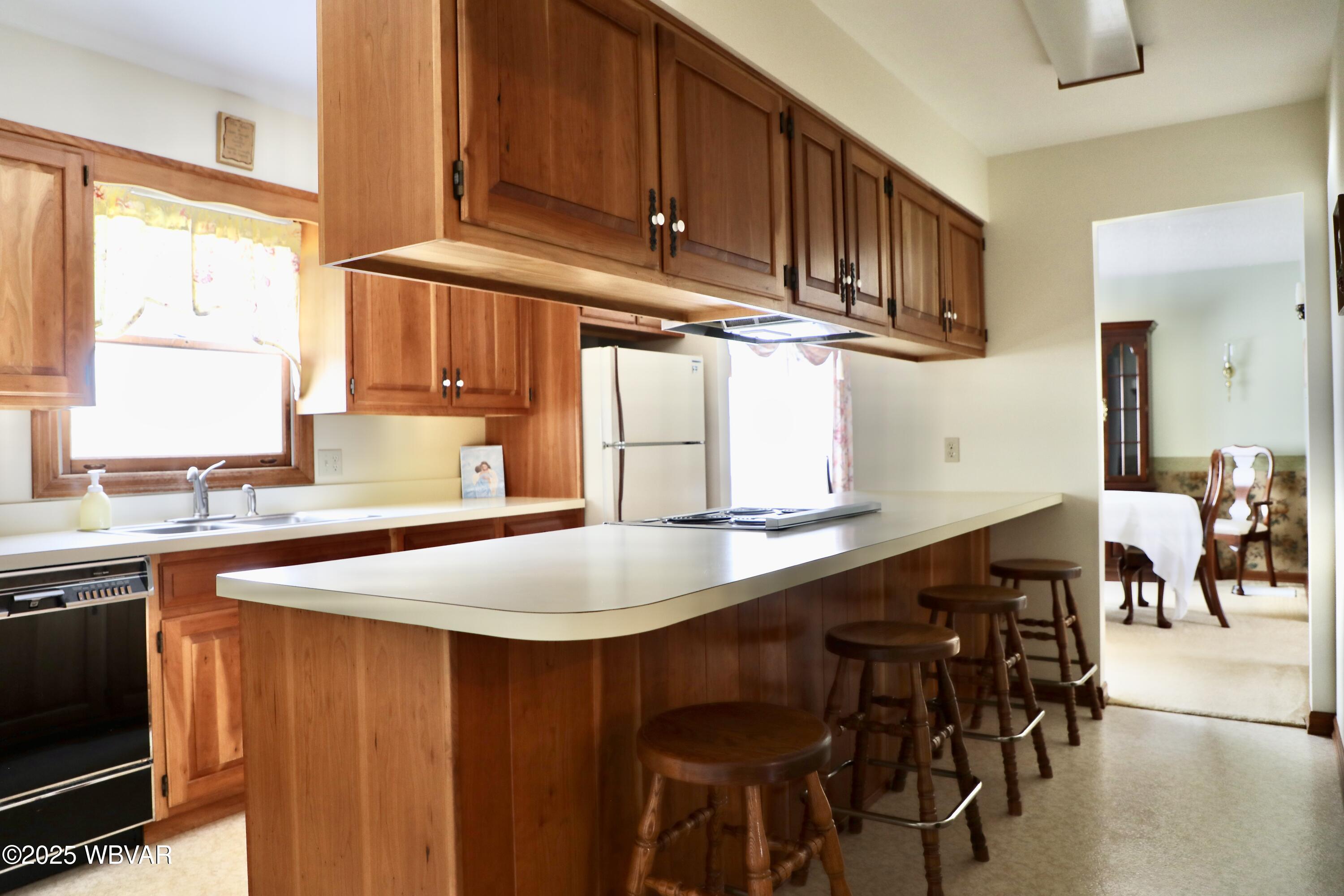 Properties 6 165 LEHMAN DRIVE