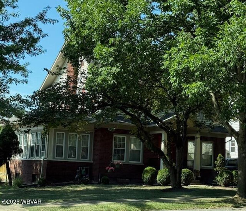 Photo of 350 LINCOLN AVENUE, Williamsport, PA 17701 (MLS # WB-102502)