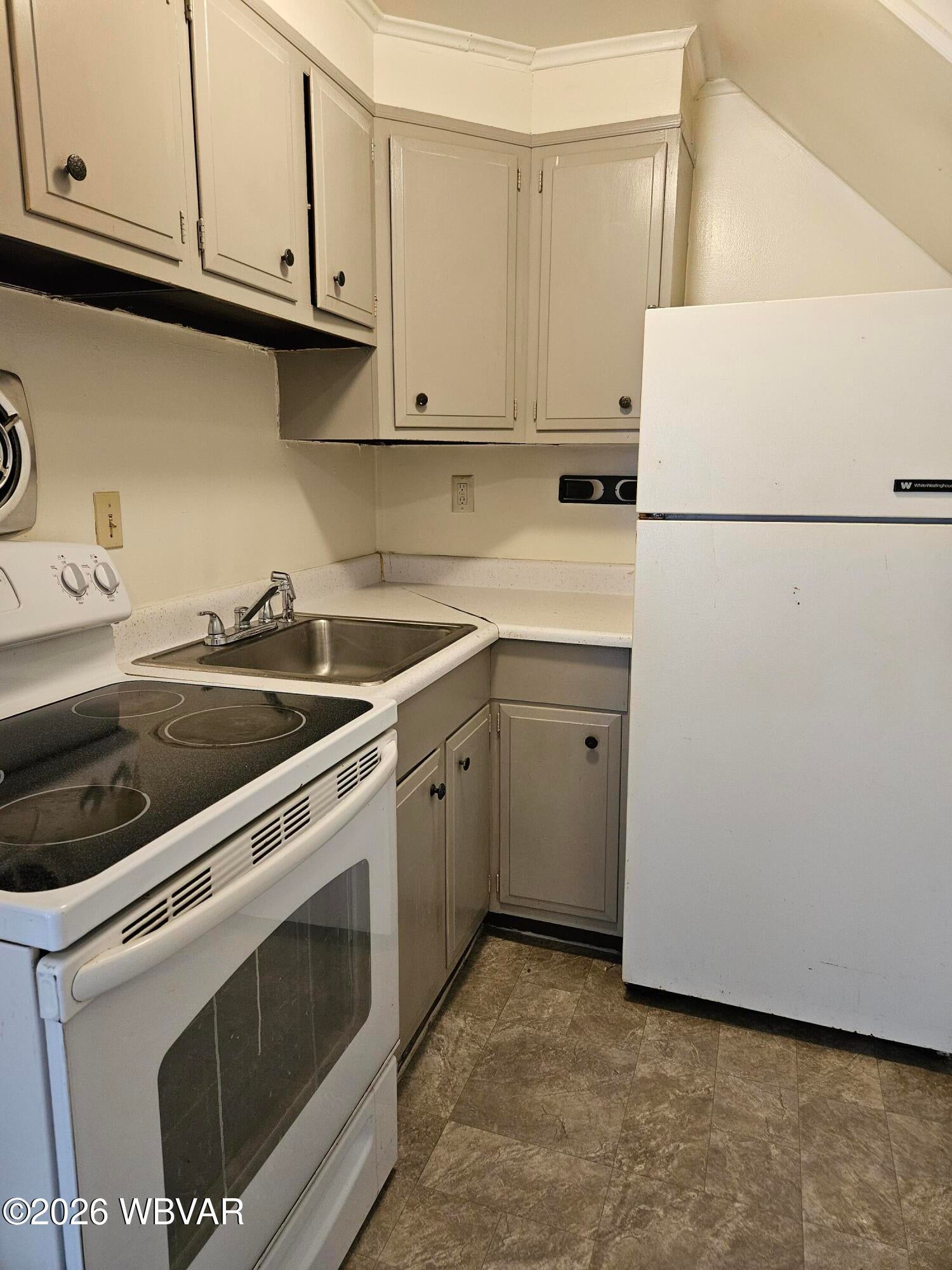 712 w 3rd street