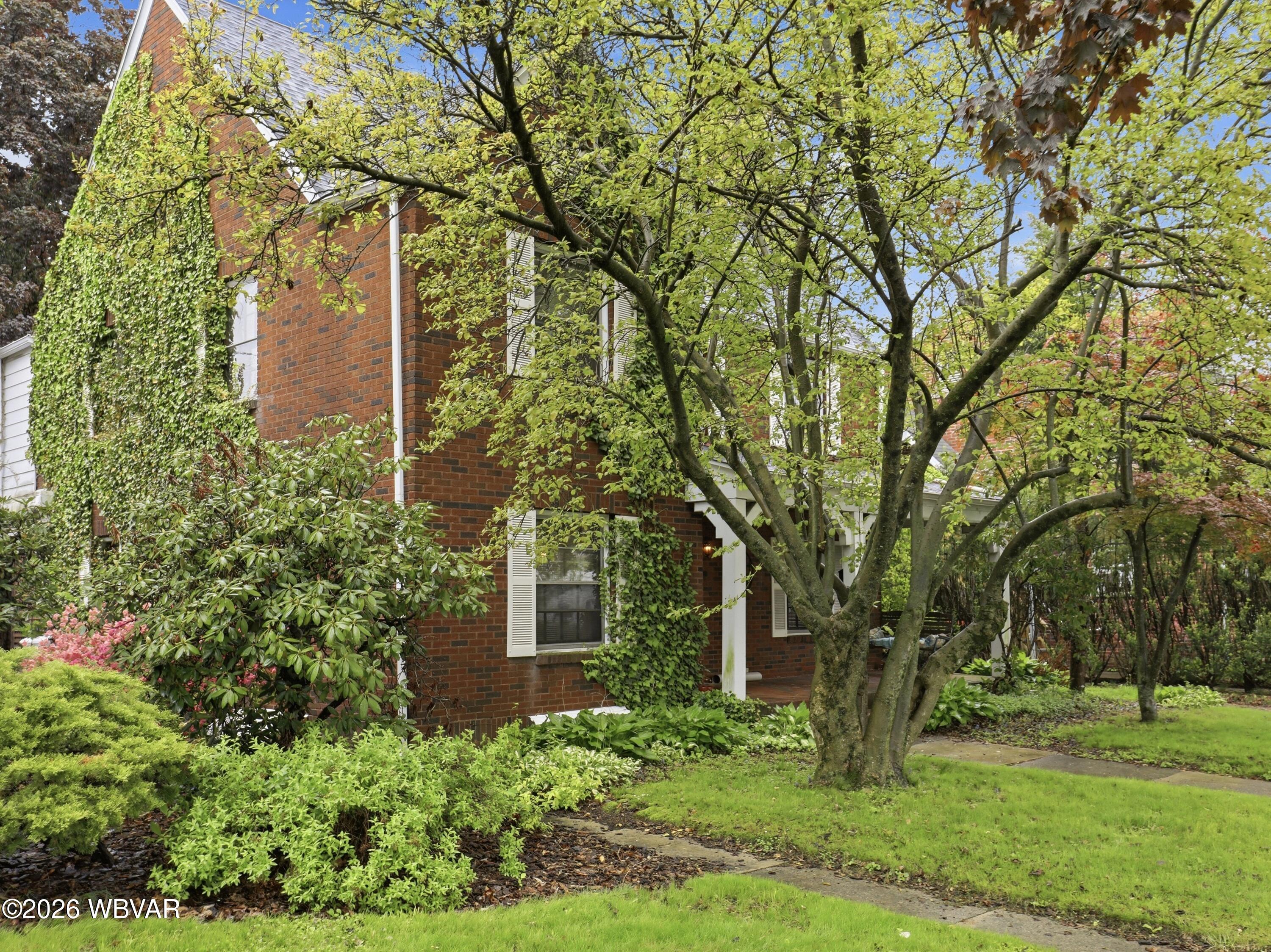 419 w main street
