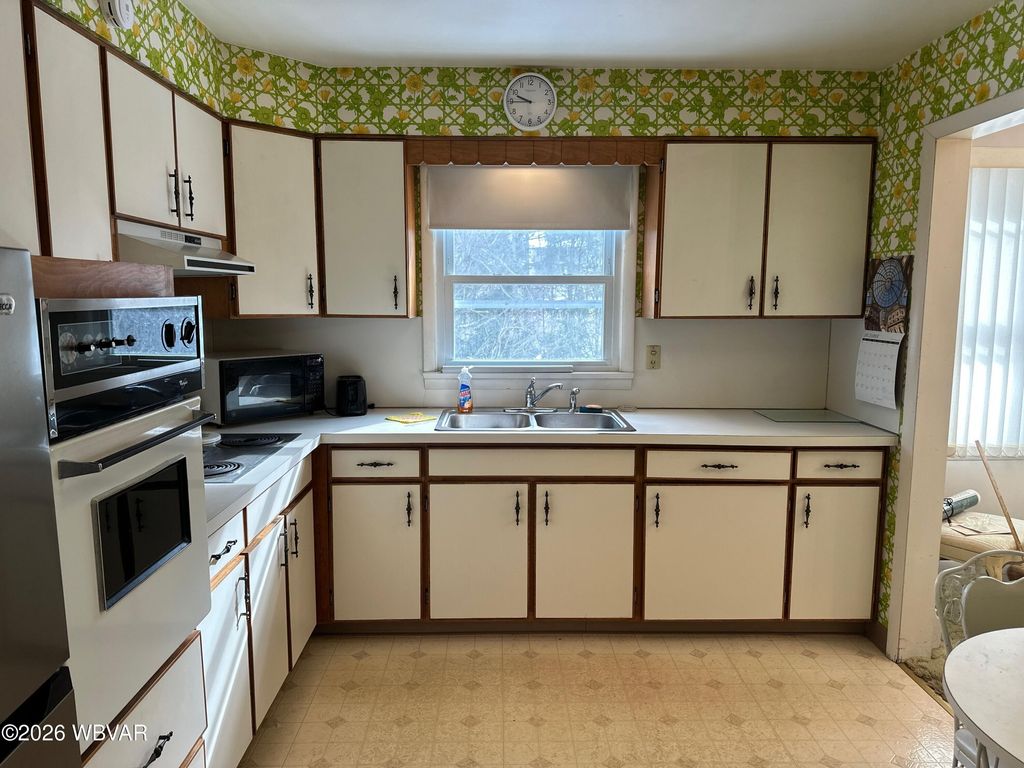 Photo of 15 ROUND TOP ROAD, Williamsport, PA 17701 (MLS # WB-103094)