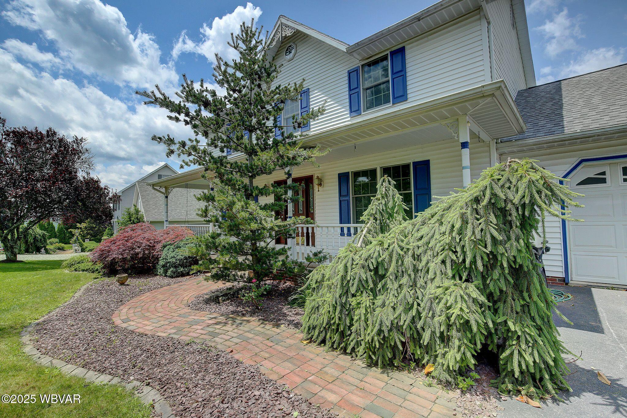 20 HILLCREST DRIVE