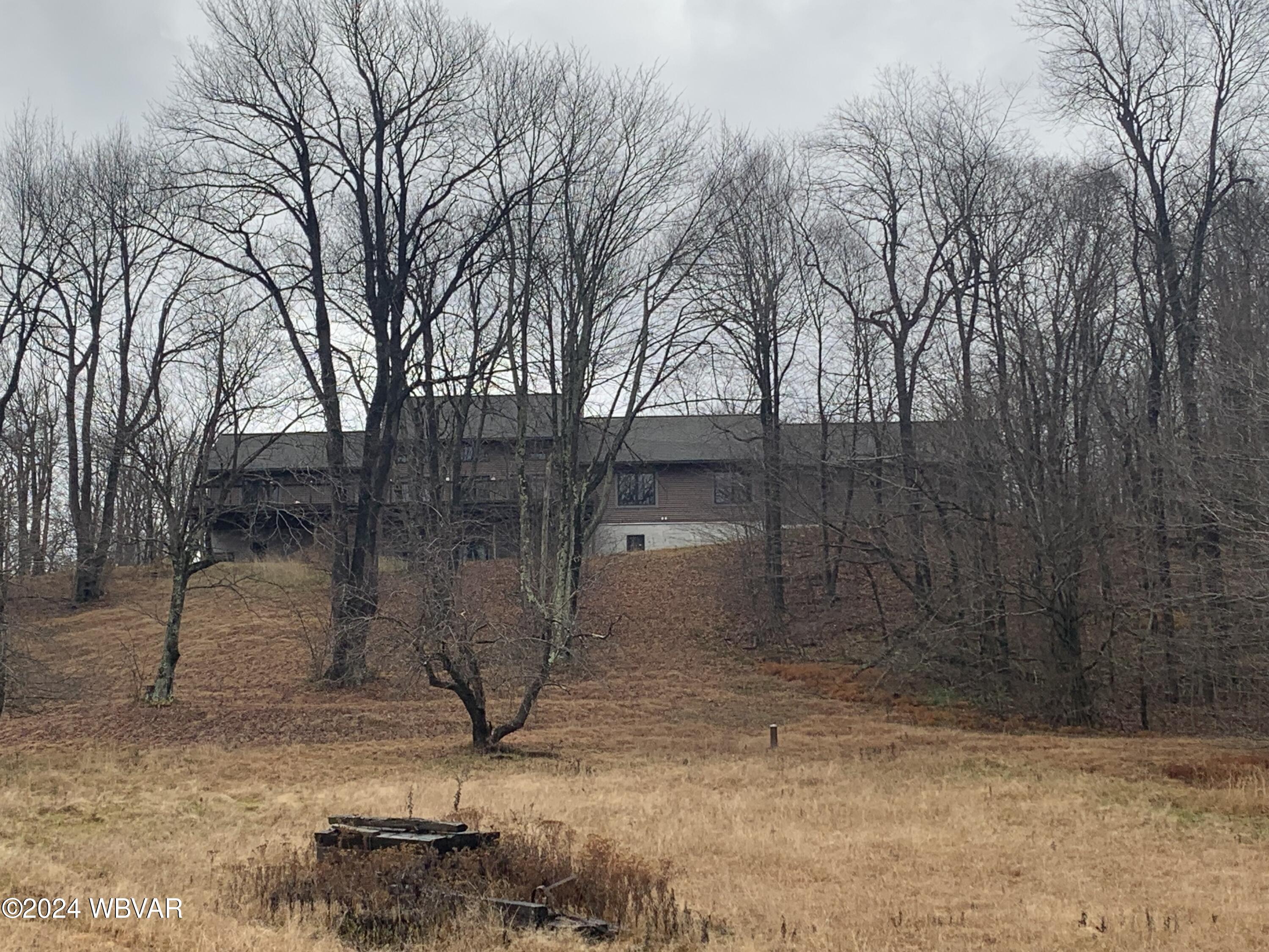 Properties 4 76 HIGHLANDS LANE