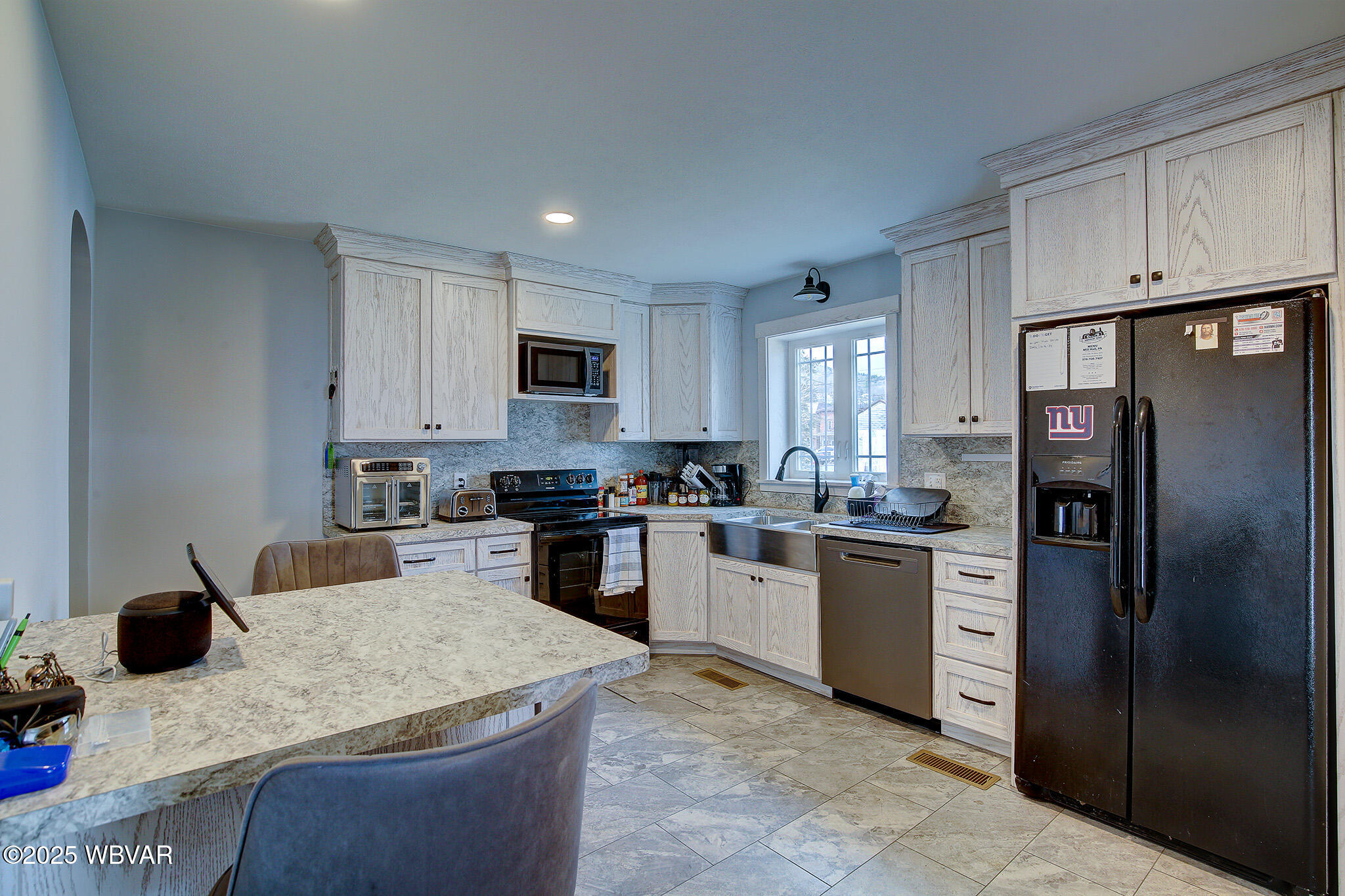 Mill Hall, Pennsylvania 17751, United States, 3 Bedrooms Bedrooms, ,3 BathroomsBathrooms,Residential,Active,84001