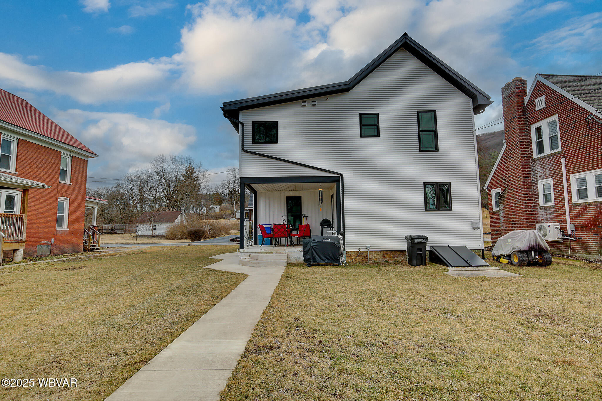 Mill Hall, Pennsylvania 17751, United States, 3 Bedrooms Bedrooms, ,3 BathroomsBathrooms,Residential,Active,84001