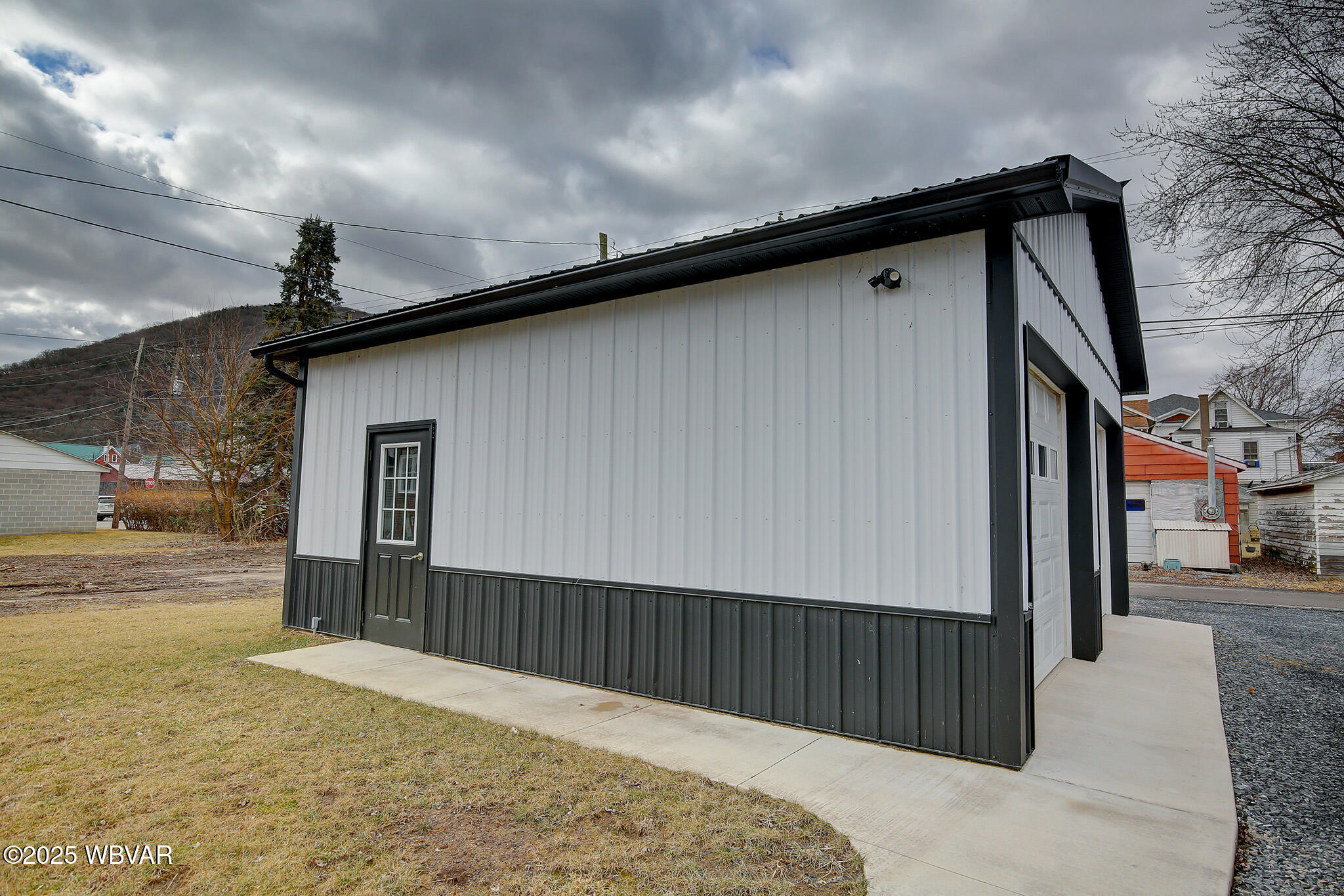 Mill Hall, Pennsylvania 17751, United States, 3 Bedrooms Bedrooms, ,3 BathroomsBathrooms,Residential,Active,84001