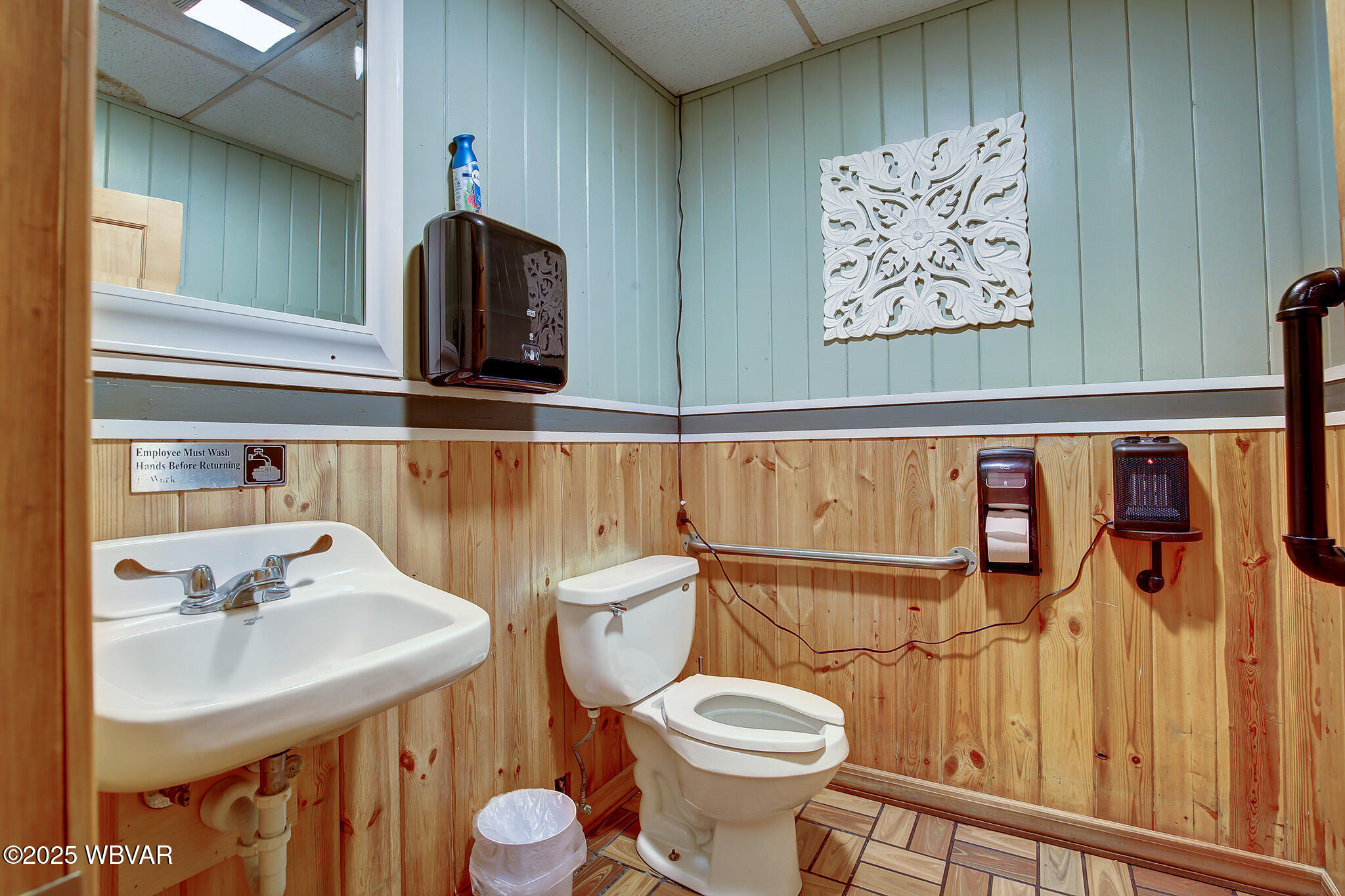 Williamsport, Pennsylvania 17701, United States, ,4 BathroomsBathrooms,Commercial,Active,80358