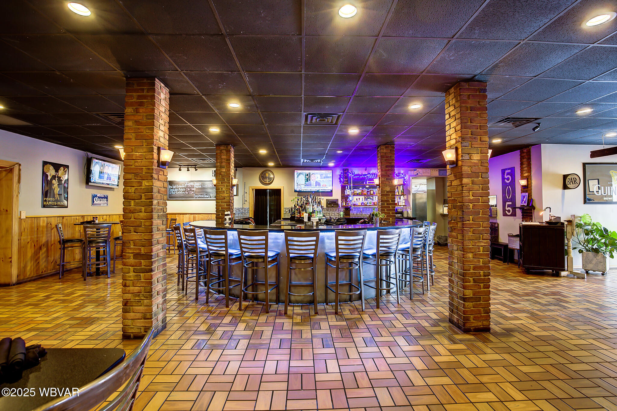 Williamsport, Pennsylvania 17701, United States, ,4 BathroomsBathrooms,Commercial,Active,80358