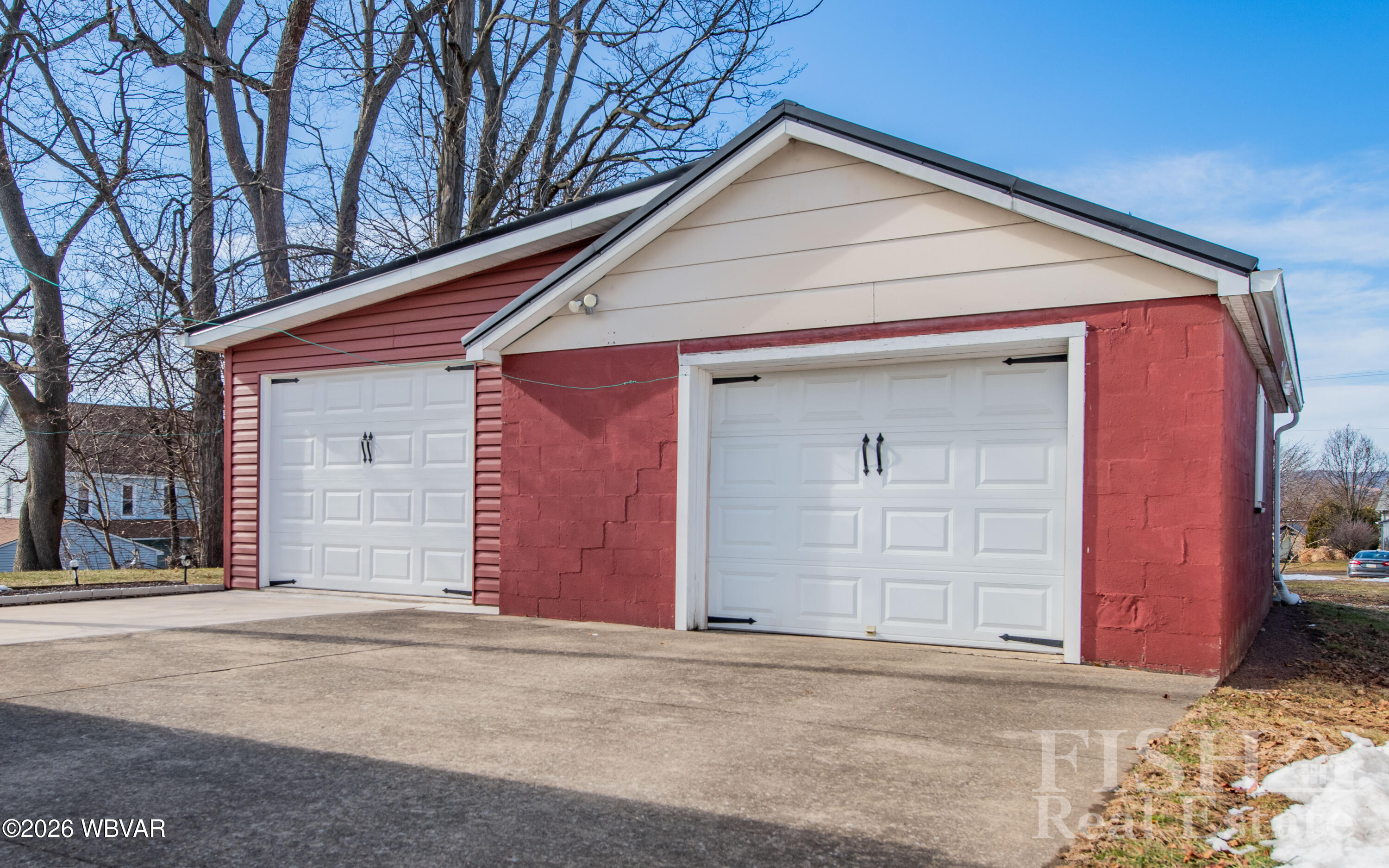 Properties 6 313 ECKMONT AVENUE